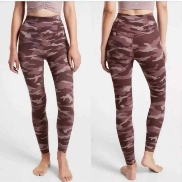Athleta Camo Elation 7/8 Tight Leggings XS‎ Pink Camo Yoga Workout Pants Magenta - Picture 1 of 9